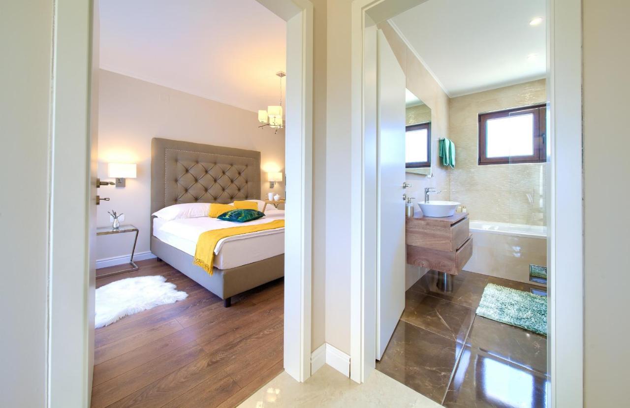 Luxury Apartments Villa Stina Pinezići Eksteriør billede