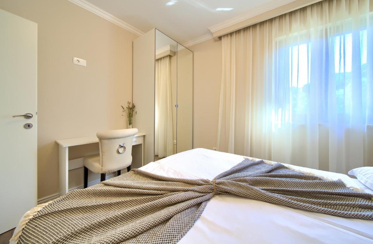 Luxury Apartments Villa Stina Pinezići Eksteriør billede